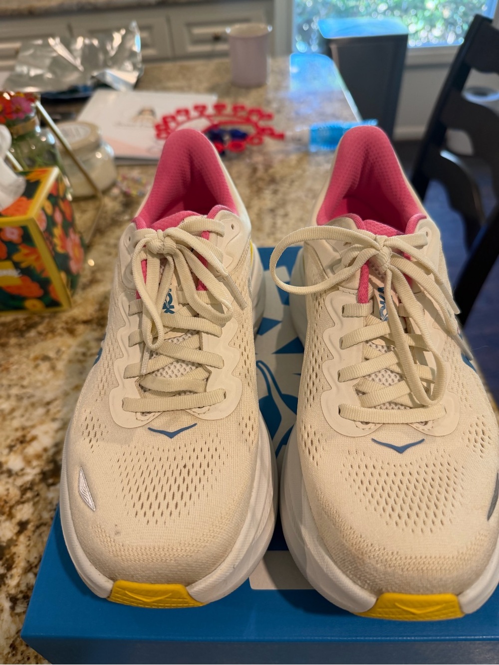 HOKA Bondi 9 - Picture 4 of 5